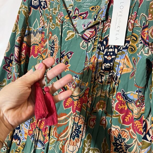 Anthropologie Love Kyla Top Eliana Blouse Small Size Floral Rayón Tassel NWT - Picture 8 of 9